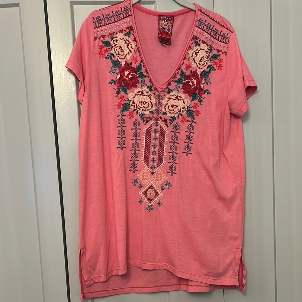 Johnny Was Pink embroidered Short Sleeve Tunic/t-shirt